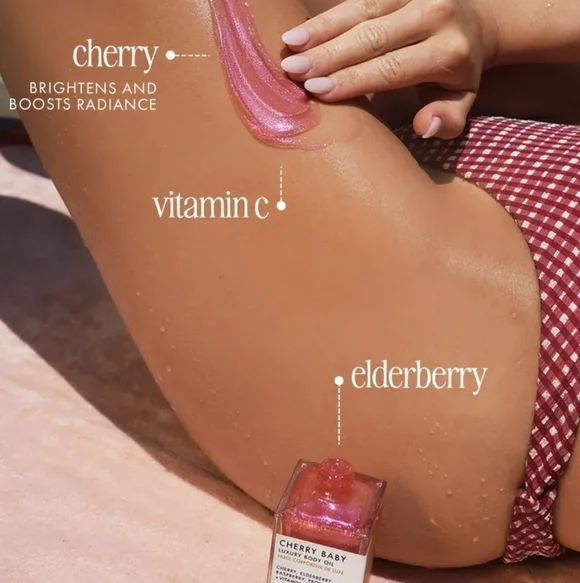 π Truly Cherry Baby Luxury Body Oil - Picture 6 of 14